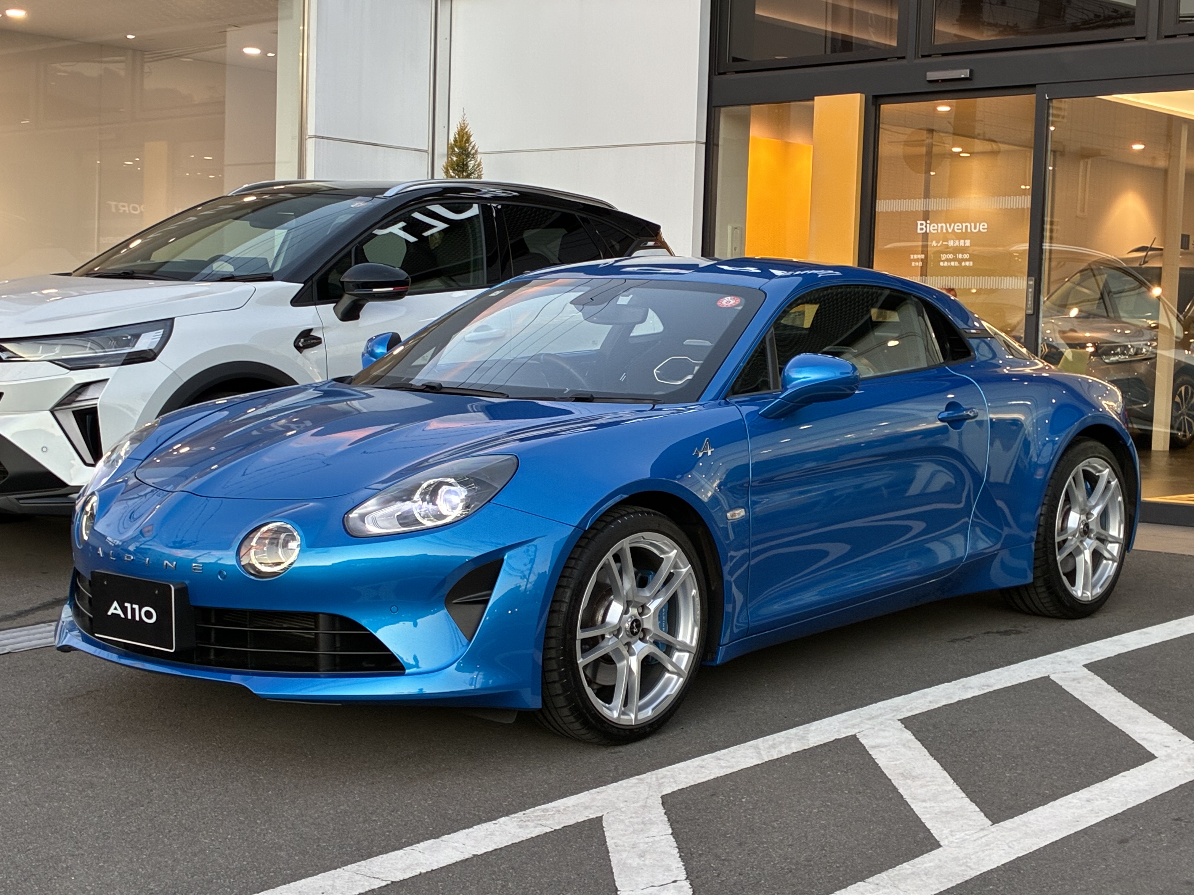 A110 PURE RHD 1.8ターボ 7速AT RHD　１８ｉｎＡＷ　４ＰＯＴブレーキキャリパー　ＬＥＤライト　Ｆｏｃａｌサウンド　ＥＴＣ　前後ソナー後カメラ　ワンオーナー禁煙