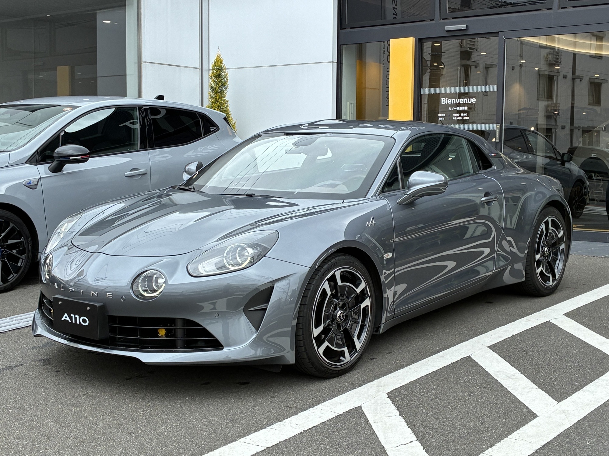 (SOLD OUT) A110 LINEAGE Limited LHD 1.8ターボ 7速EDC 18inAW 4POTブレーキキャリパー LEDライト Focalサウンド ETC 前後ソナー後カメラ ワンオーナー