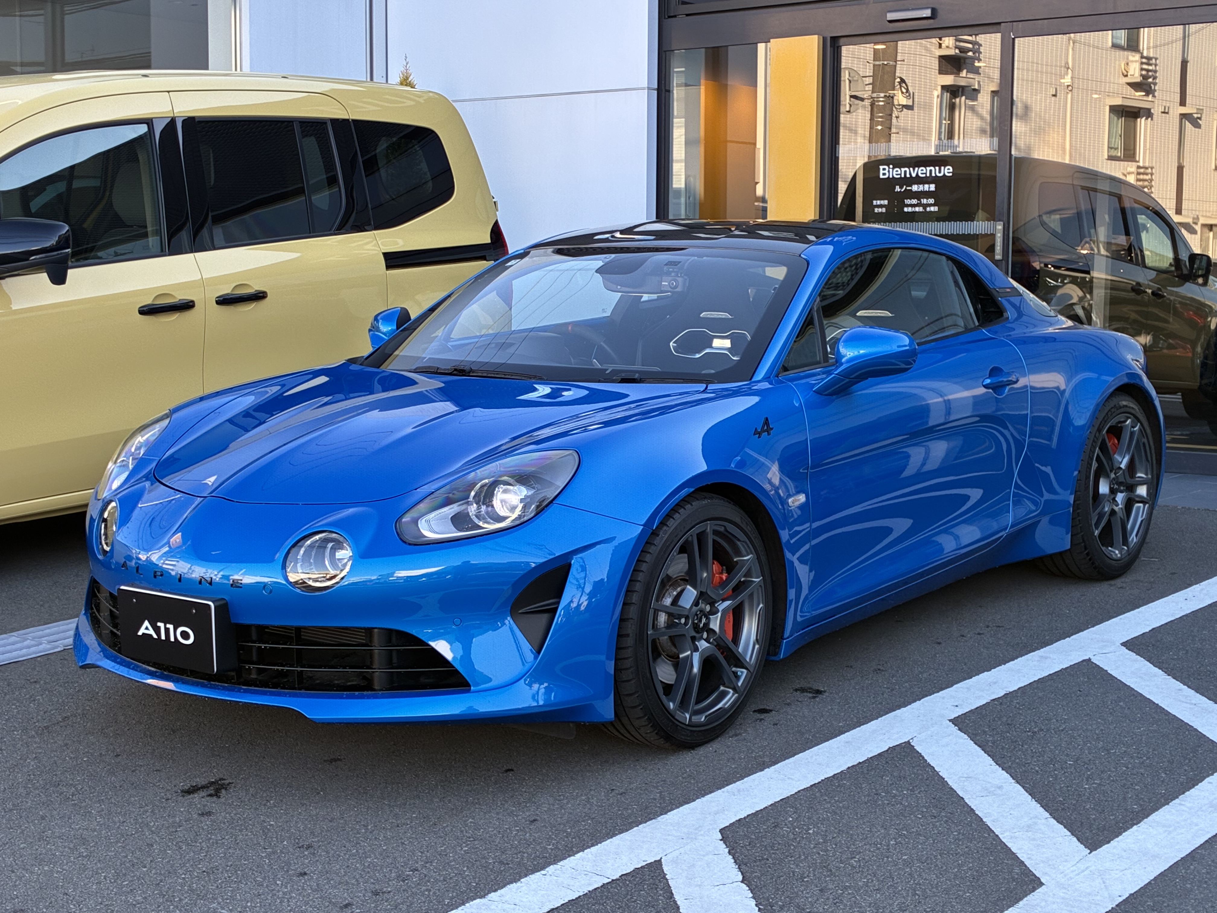 A110 S RHD 認定中古 1.8ターボ 7速EDC カーボンルーフ 18inAW 4POTブレーキキャリパー LEDライト ドライブレコーダー ETC Focalサウンド 前後ソナー後カメラ ワンオーナー禁煙